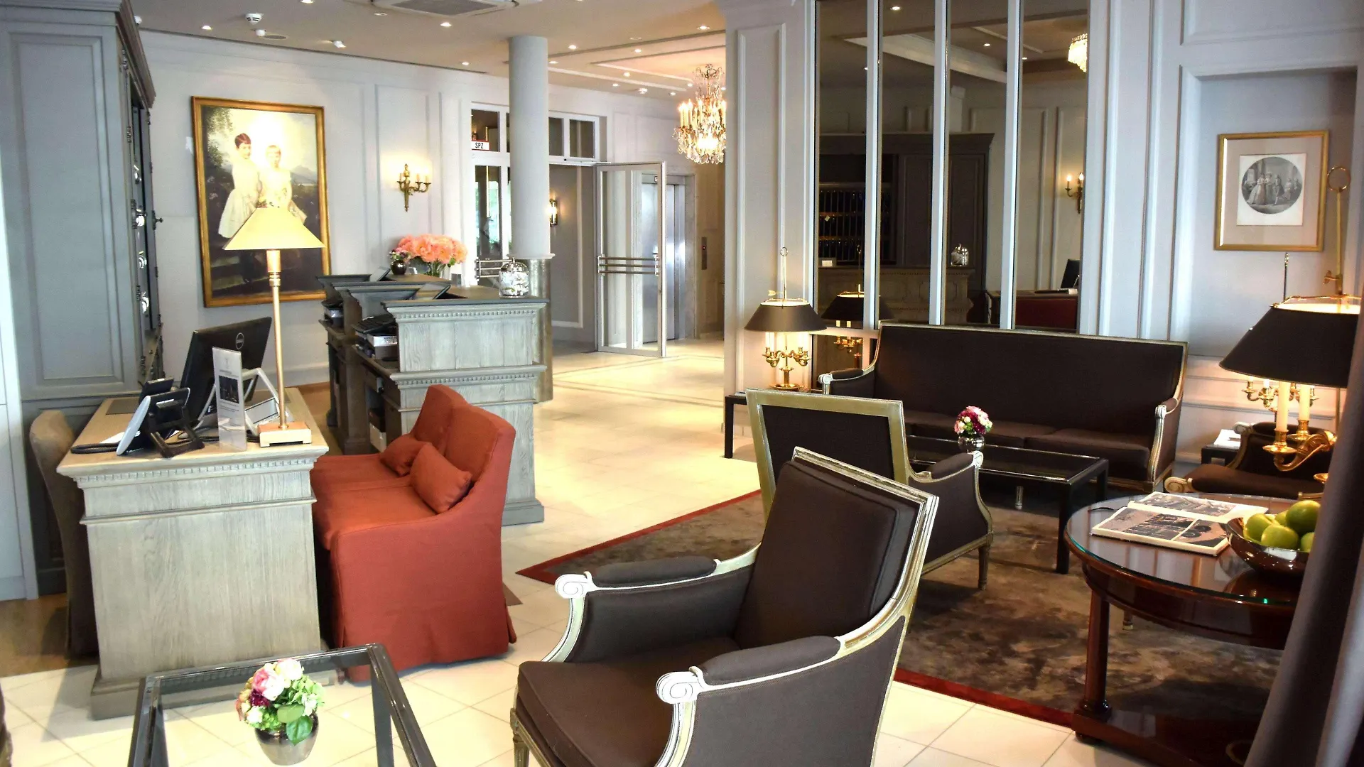 Hotel Muenchen Palace