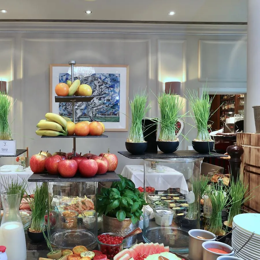 Hotel Muenchen Palace 5*, Munich Germany